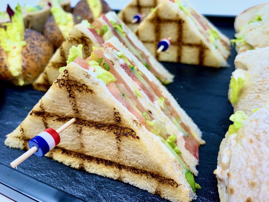 club cocktail sandwich Harry Traiteur Paris traiteur événementiel traiteur livré paris et idf